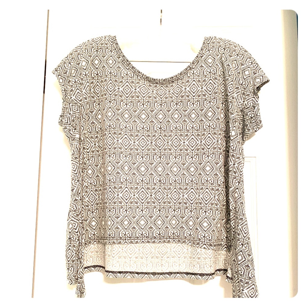 Light Flowy American Eagle Top